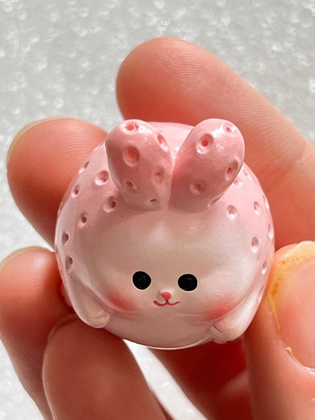 Yi Chuang Tech Daily Food Animals Strawberry Bunny LNWOP READ — image 10